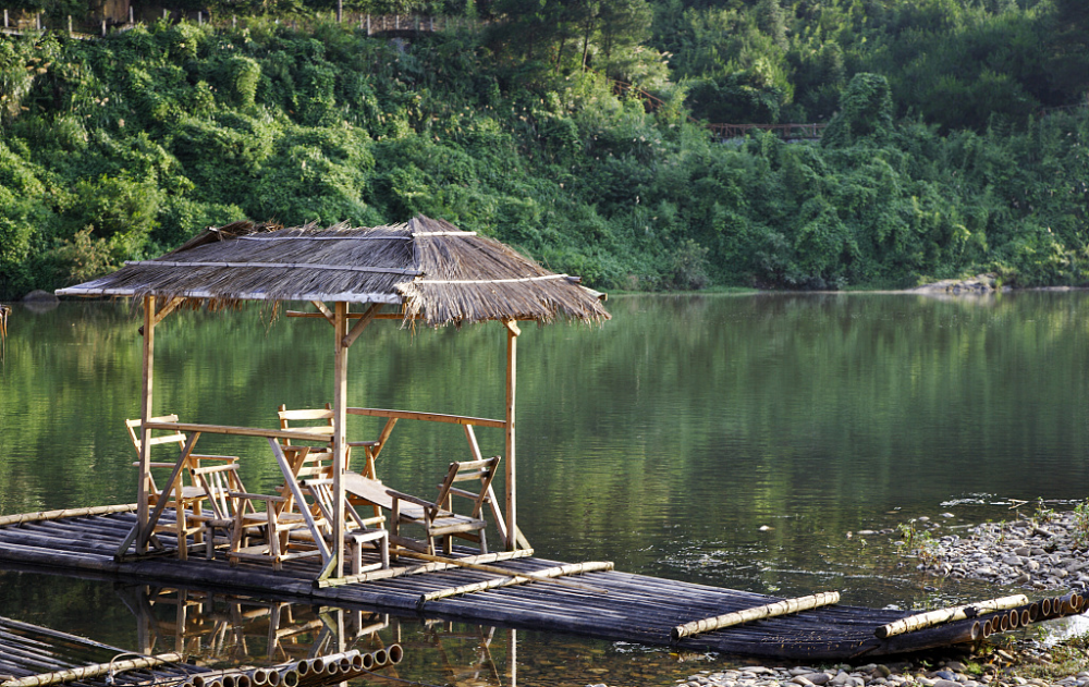 成都雪山下的避暑山庄美食娱乐都在线