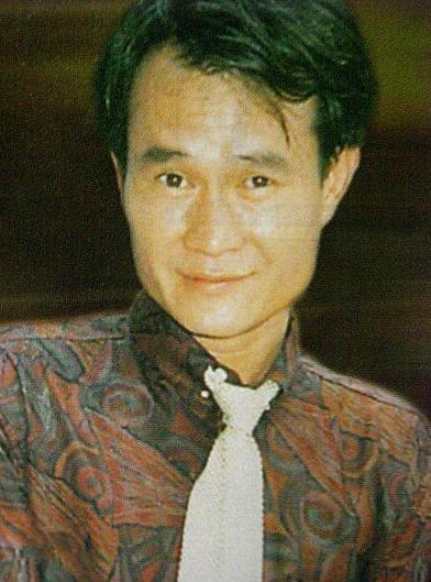 1995年拍《僵尸道长》被苑琼丹倒追,为何林正英去世7年就嫁豪门