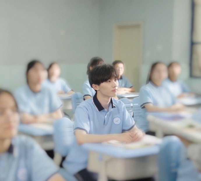 时代少年团队长马嘉祺高考了表演专业全国第六名文化课可还行