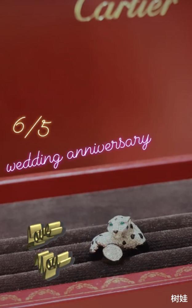 安以轩懒理大s婚变庆结婚四周年喝香槟秀钻戒夫妻合照很幸福