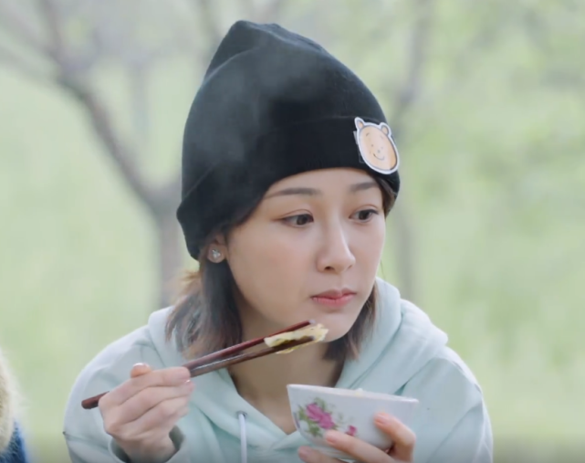 老友记,是《向往的生活》第五季的收费视频名称,杨紫来之后才出现的