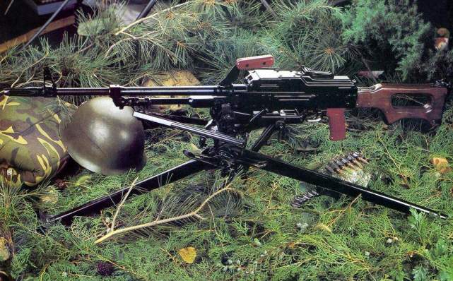 军本来就装备有大量的pkm机枪,因此缴获巴基斯坦渗透人员的80式机枪后