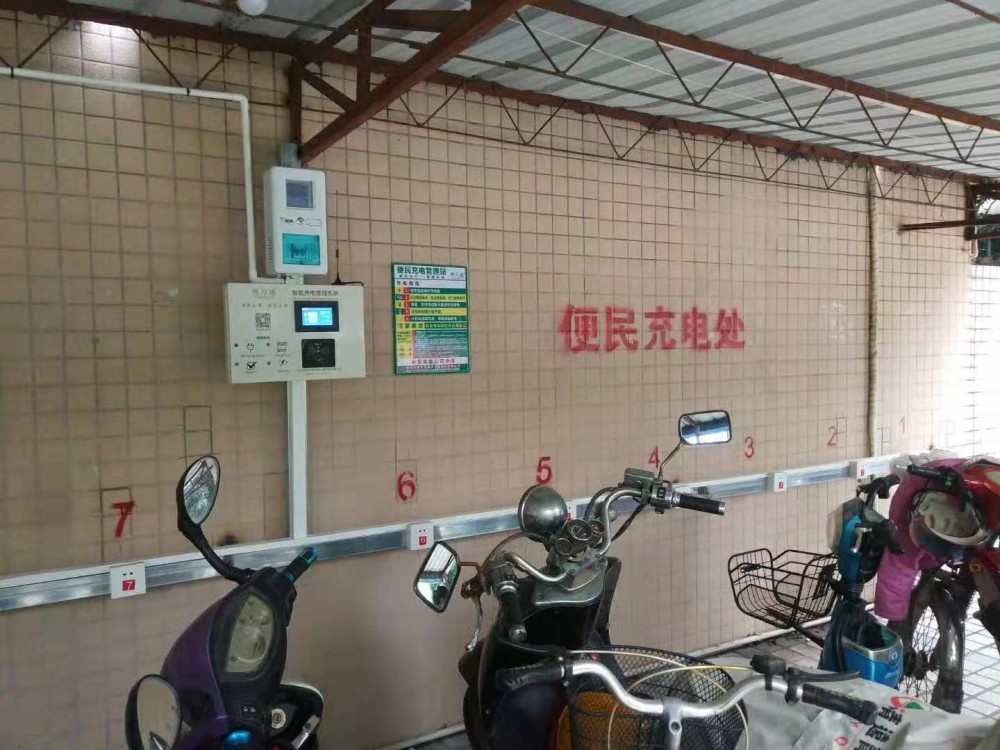 电动车充电事故频发 电动车充电桩如何解决电动车存续问题_腾讯新闻