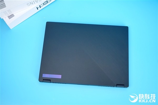华硕rog幻13笔记本图赏:rtx 3050 ti rtx 3080双显卡加持