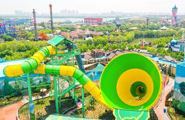 天津方特水上乐园开园 津夏戏水又添新地标