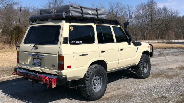 在美国 玩探险穿越都开什么越野车