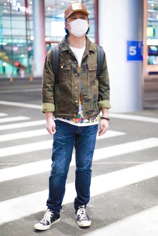 潘粤明也太会搭配了穿的衣服朴素还可爱一点也不油腻