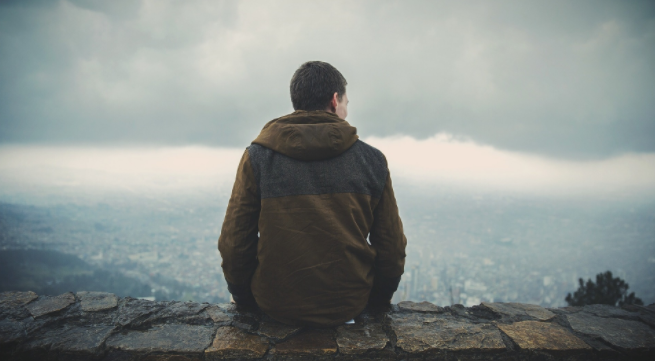 人在单位做个无心的人你就赢了