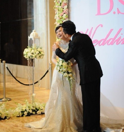 邓超孙俪结婚十周年花式送礼夸妻子一家四口秀幸福