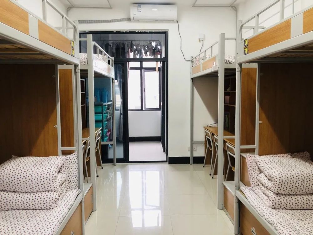 绍兴职业技术学校寝室图片
