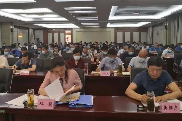 利辛县委召开严肃换届纪律集中警示教育专题会