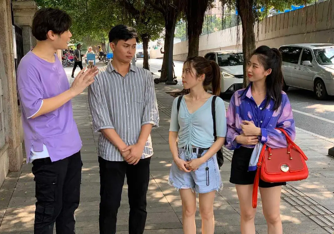 珠江台《外来媳妇本地郎》中康家成员一共换了多少位演员?