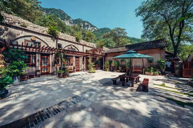 云丘山康佳坪民宿▲芦芽山万年冰洞▲王莽岭日出(六)俯瞰山西,低空