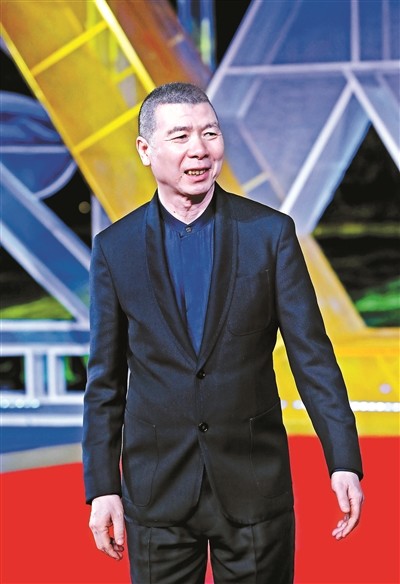 冯小刚对赌输了没太亏拍网剧不是降维