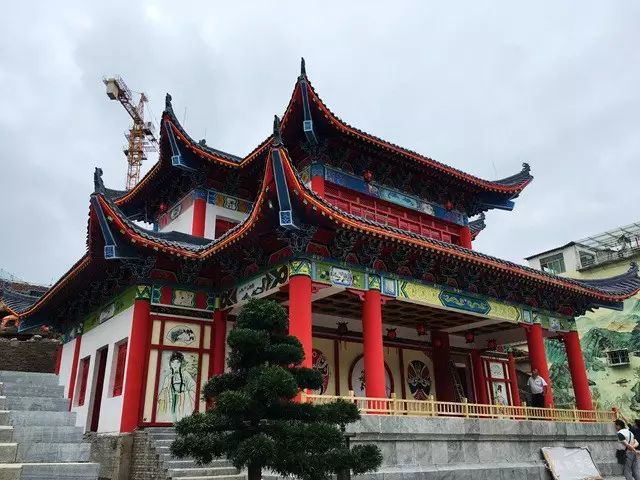 古城墙,古戏台,州府衙门,维风书院,聂家大院,永宁饭店,拥有厚重的历史