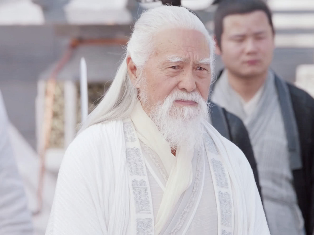 由此我们知道,百损道人应该就是玄冥神掌的创始人,玄冥神掌威力无穷