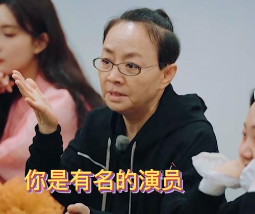 被综艺"毁掉"的宋丹丹,适不适合这样的舞台,其实一眼就能看出