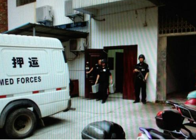 2001年常德运钞车抢劫案纪实劫匪连杀6人空手而归一年后落网