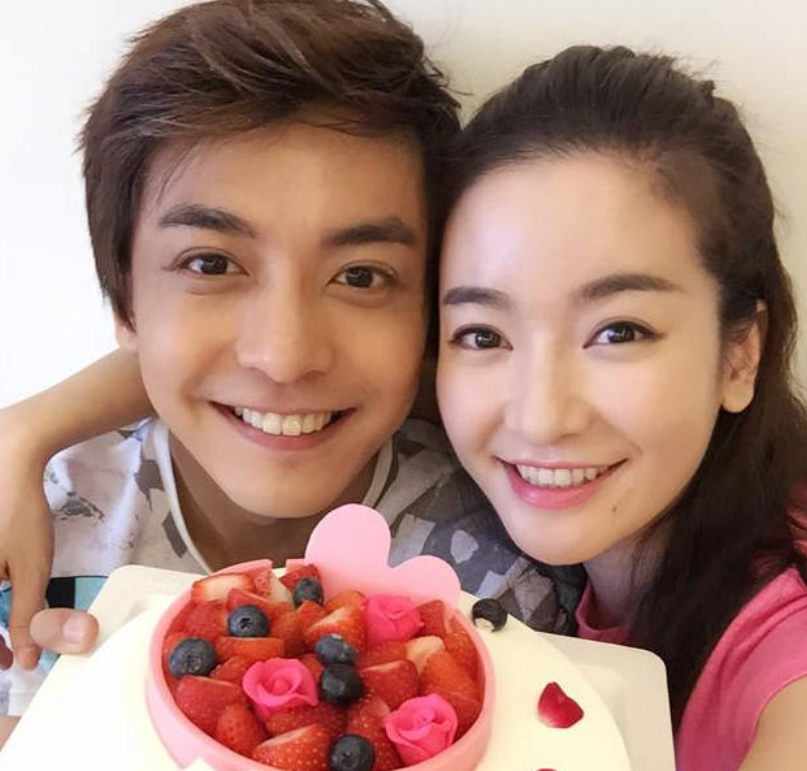 李晟李佳航被曝离婚粉丝坐不住了李晟评论区2字回应引关注