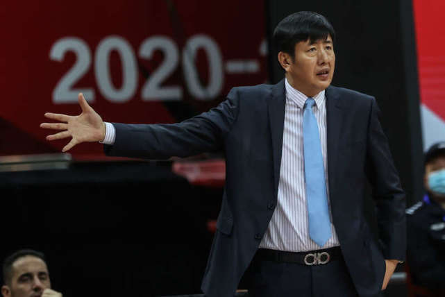 山西再现神操作丁伟下课后又现身集训成助教辅助潘江成长