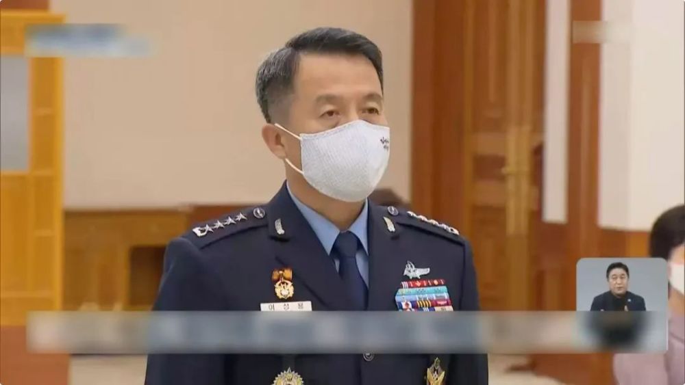 韩国空军女兵疑似自杀牵出性侵丑闻,韩媒怒批!