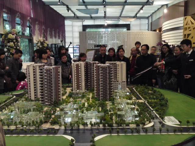 纳税人口才6千万，有钱人真的没想象那么多，房子到底被谁买走？