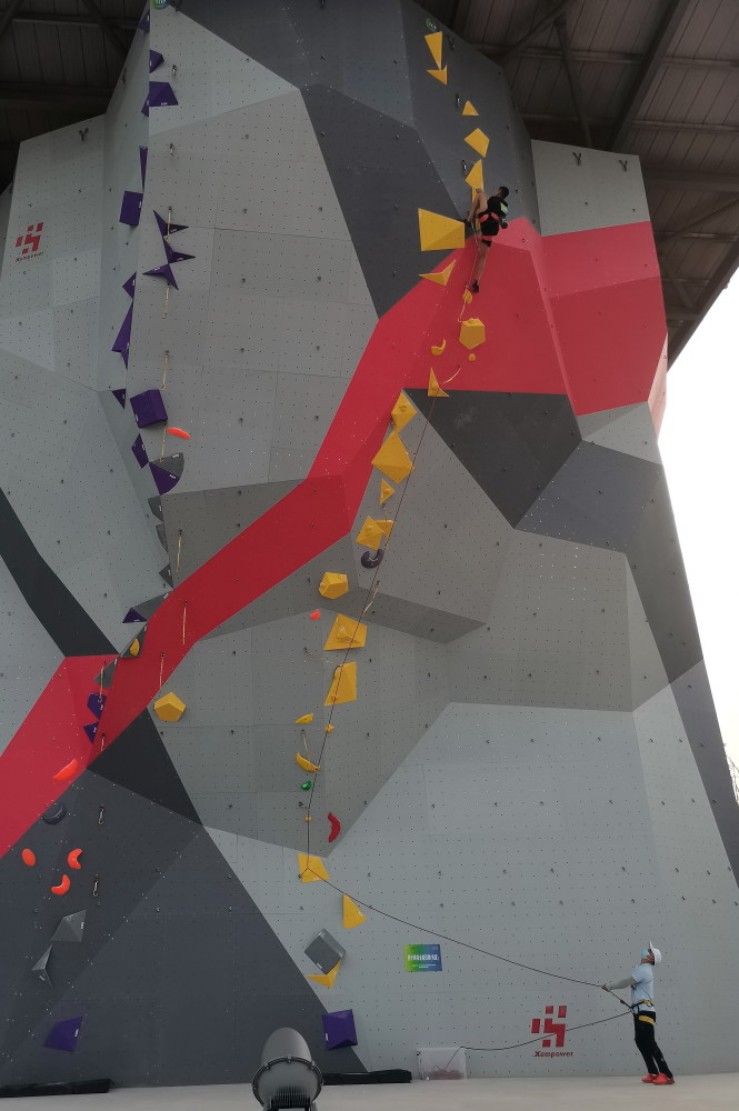 西安阎良攀岩首秀为十四运会添新姿