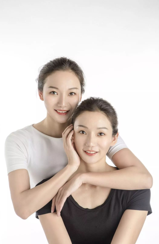 花游女神蒋文文,蒋婷婷,35岁仍风姿绰约,对方老公经常弄错两人