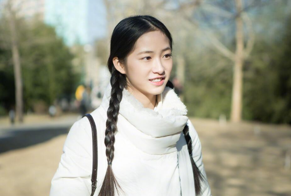 最后想说合诗雨真的是颜值与实力并存的女神,虽然被