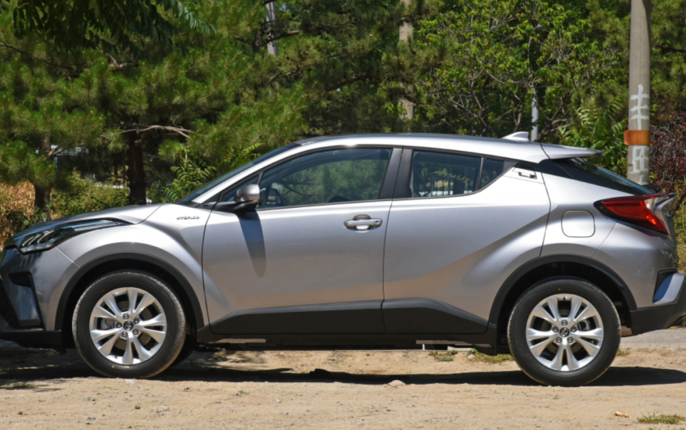 2021款丰田奕泽来了顶配1898万45升油耗值得一看