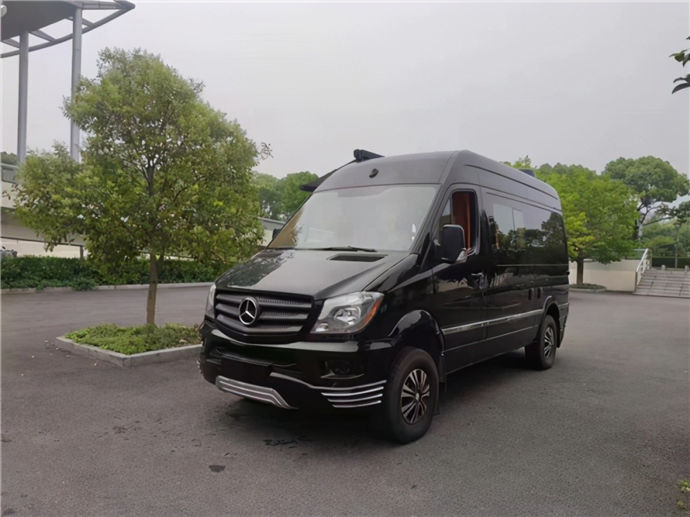 德国进口奔驰斯宾特4x4越野房车,多功能商务旅居房车