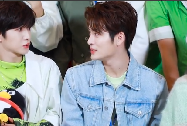 力丸回答问题时突然被c位的刘宇打断听完他的发言粉丝气笑了