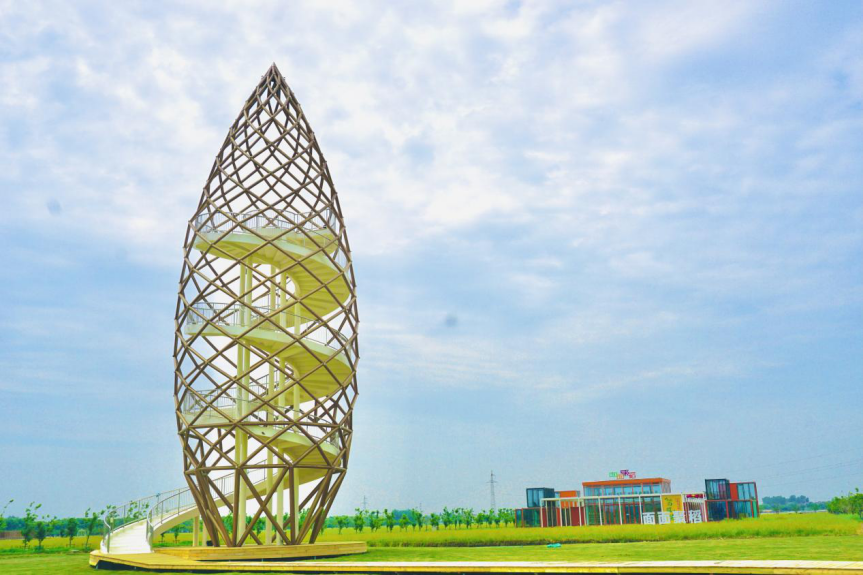 报告庆丰有座闪闪的发光塔