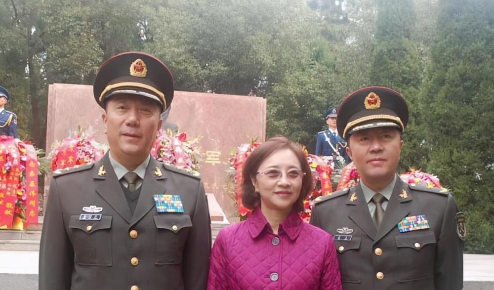 秦基伟儿女发展如何?