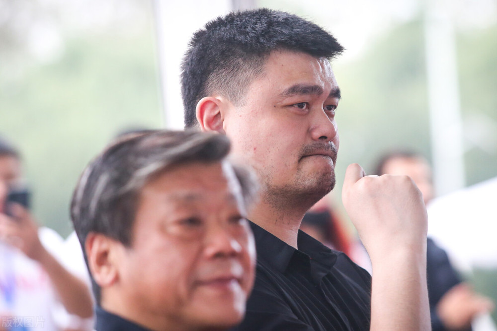 中国男篮 中国男篮再遇强敌！NBA名将连夜放出豪言，亚洲杯预选赛悬了