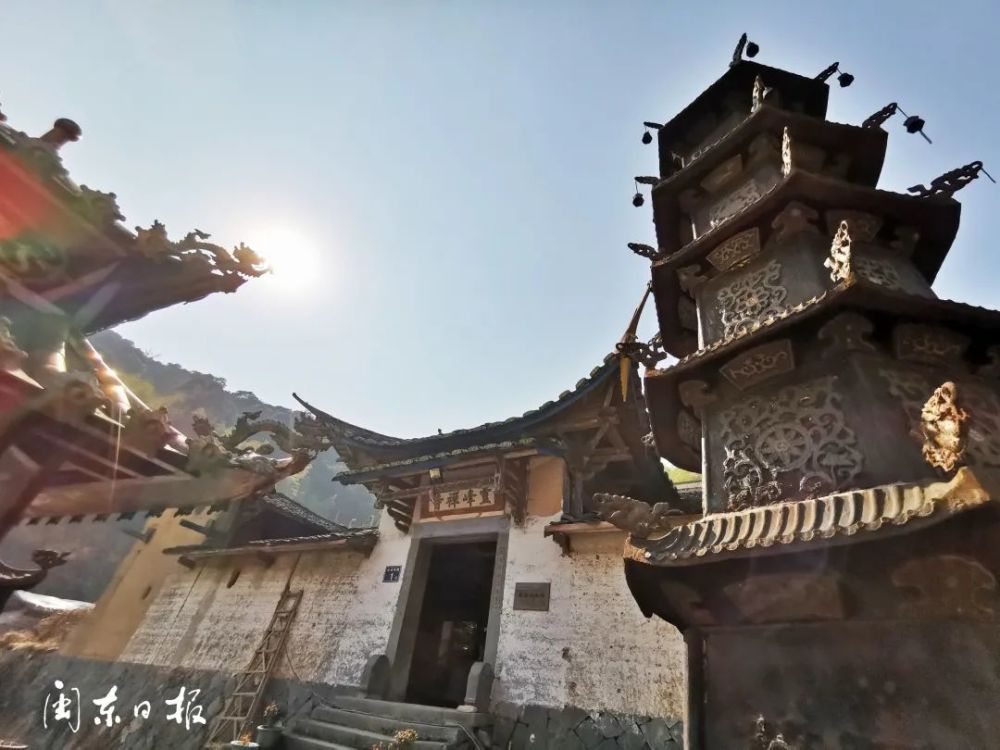 是因为灵峰寺曾经是闽东红军独立师的一个地下交通站