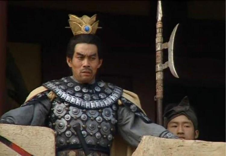 三国兵器谱前五名:除了吕布戟关公刀,还有三件武器握在谁手里?