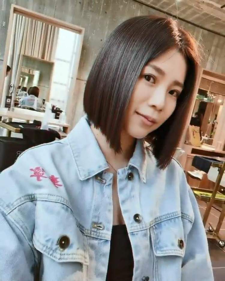 年间一直以长发造型示人的吴柳莹选择剪短了头发,大有削发明志的意思