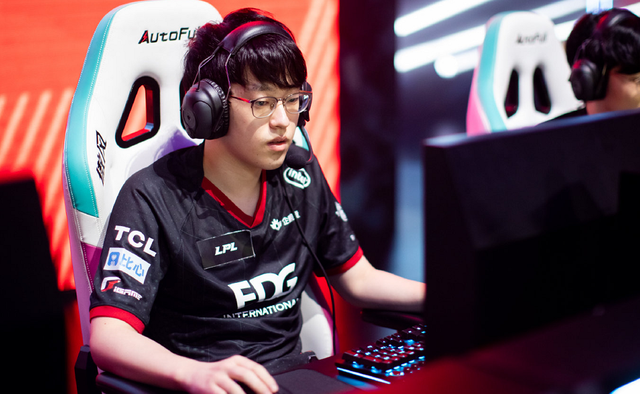 scout转型本土选手为换取junjia登场这手操作却惨遭网友吐槽