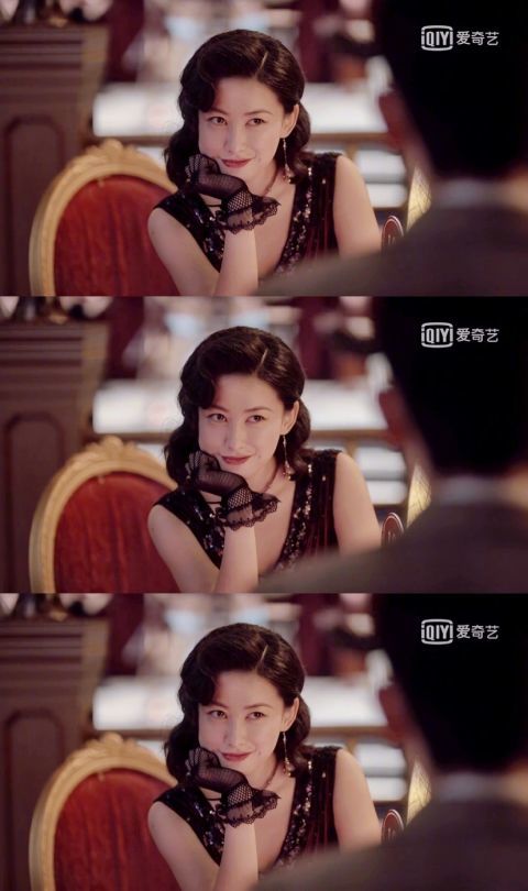 朱珠饰演蓝心洁复古风惊艳 酒窝涟漪流露无尽故事感