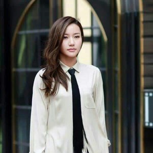 陈英杰对韩雨芹一心一意,从来不在外面乱搞.