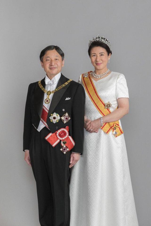 日本天皇夫妇结婚28周年 雅子曾因皇室生活得障碍症 仍是国民榜样 腾讯新闻