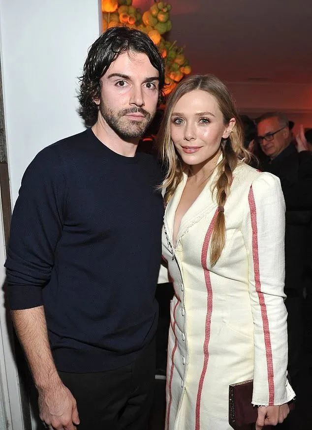 采访时改口叫老公订婚3年的旺达伊丽莎白奥尔森结婚啦