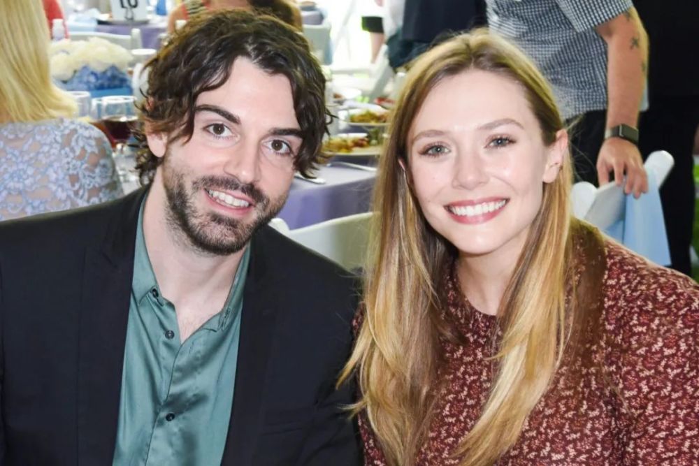 采访时改口叫老公订婚3年的旺达伊丽莎白奥尔森结婚啦