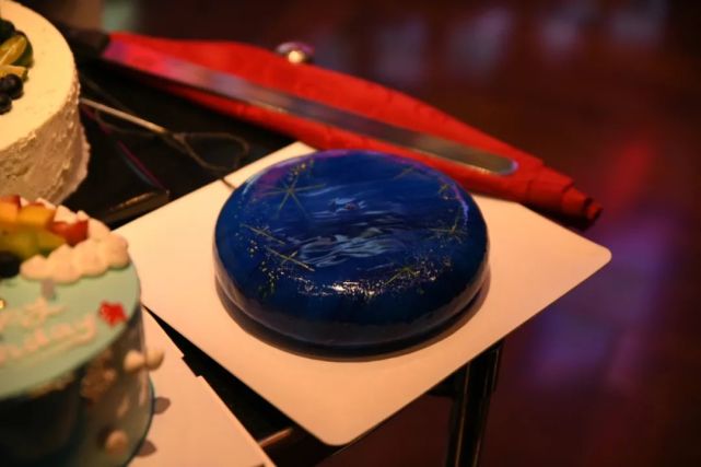 程青松,主持人李学刚,演员弭金,制片人吴昊hippolite品牌创始人王其涛