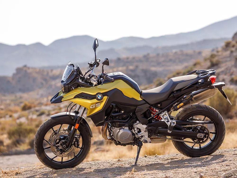 定位要略低於已經發布了的f850gs adventure,與adv版本相比,f850gs的