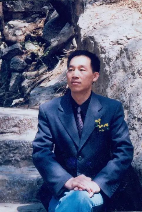 今日批评家施战军爱与敬而远之