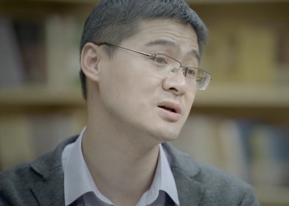 网红罗翔老师讲一个衣衫褴褛的老太太的故事泪目了为他打call