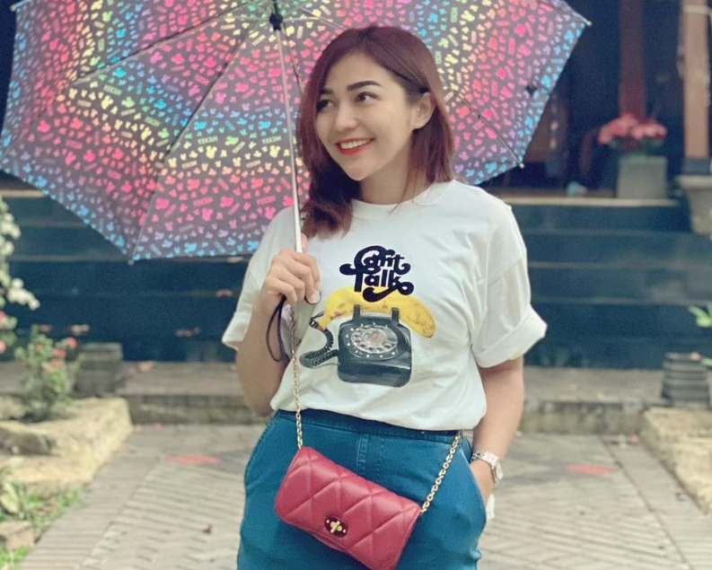 一路走好!29岁女星茶茶雪莉遭遇7车连撞,抢救1天后不幸去世