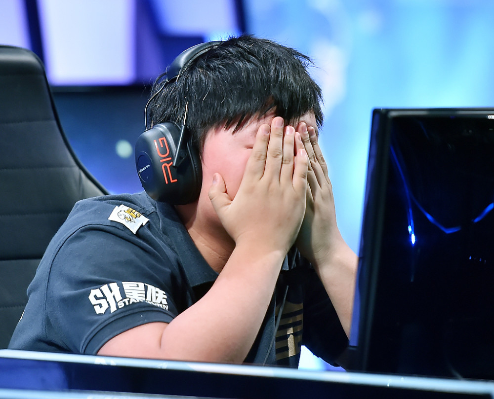 uzi状态不减峡谷之巅16连胜粉丝复出有望